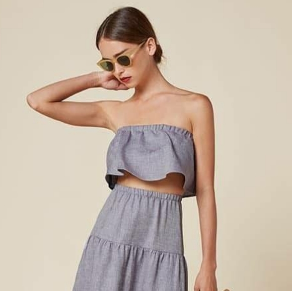 Reformation Tops - Reformation Dianna Crop Top